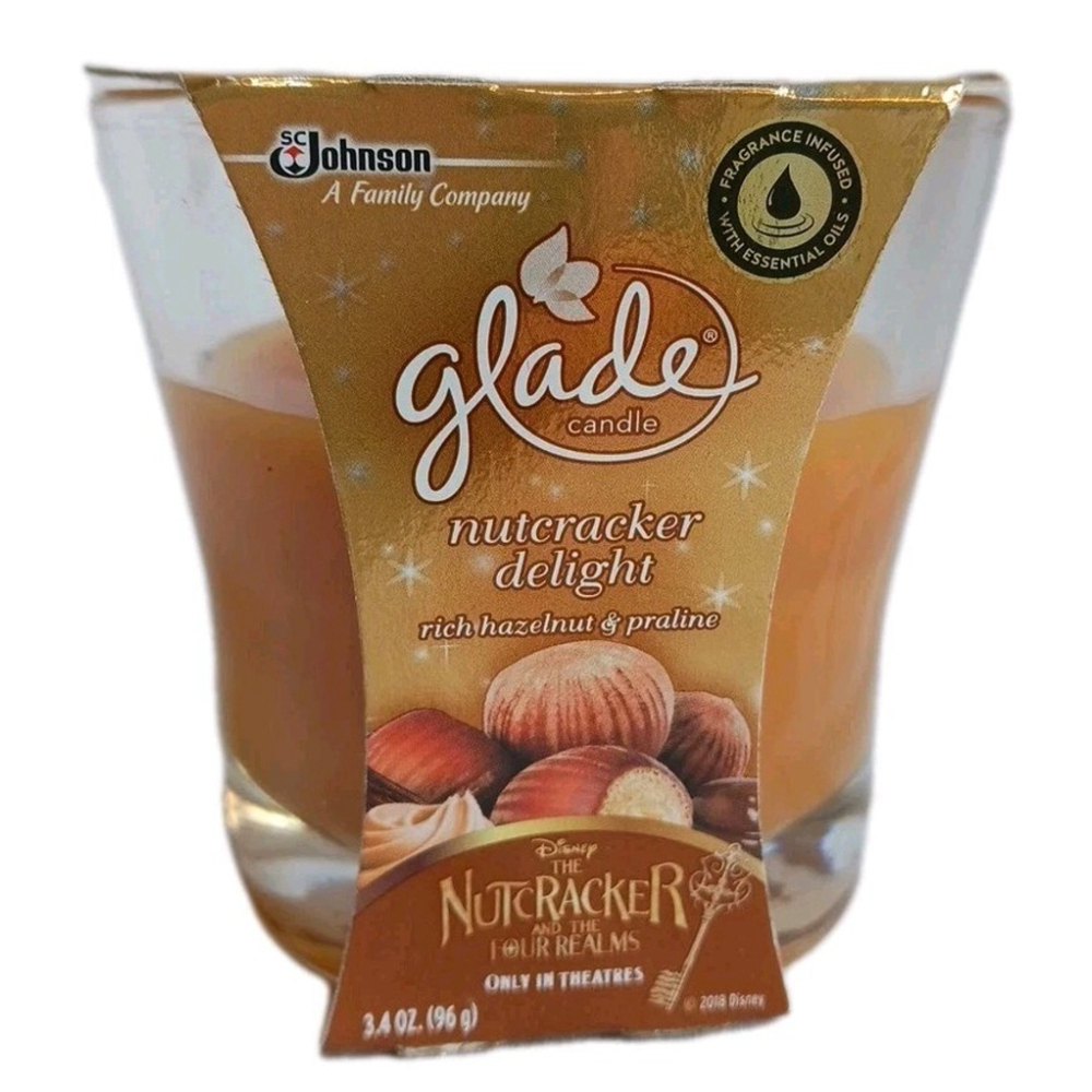Glade Nutcracker Delight Scented Candle 3.4 oz